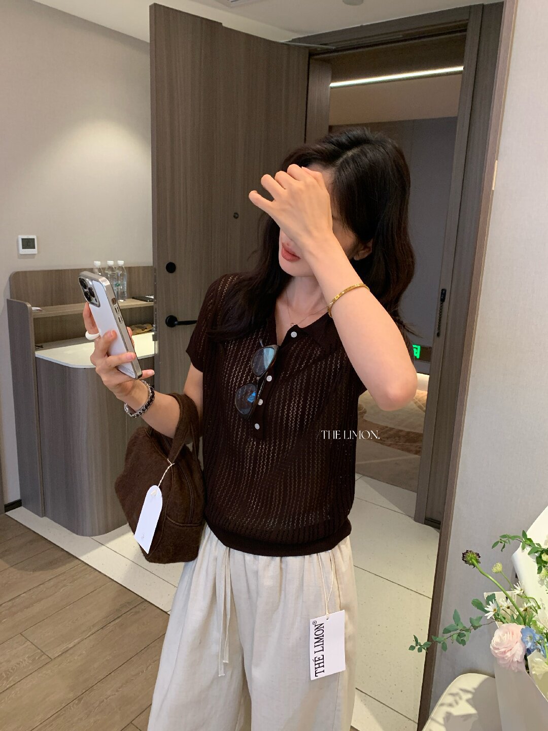 Áo thun polo nữ tay ngắn họa tiết ren Hàn Quốc 2026 mỏng nhẹ — màu nâu, Cà phê, xám đậm, Tên chi tiết 12
