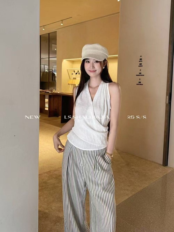 法式V领交叉无袖衬衫女夏季薄款收腰设计感小众洋气小衫挂脖上衣|undefined