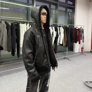 THUG CLUB�p�洩���f�u���qƤ��ë�q�Bñ��朊A��Ƥ��������Ů��