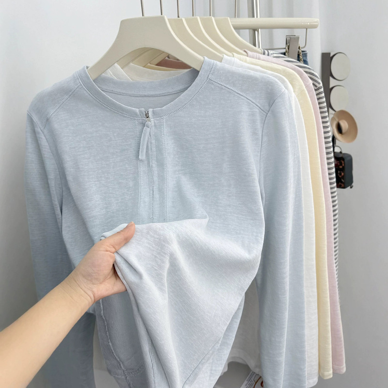 Breathable and comfortable snowflake cotton long-sleeve women's t-shirt, spring thin style, half-zip, round neck, regular shoulder, loose fit, sun protection top Breathable and comfortable snowflake cotton long-sleeve women's t-shirt, spring thin style, half-zip, round neck, regular shoulder, loose fit, sun protection top