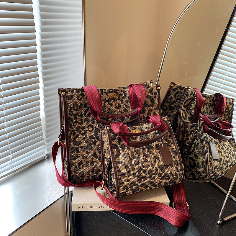 Bolsa de mano transfronteriza estricta versátil bolso de cubo de agua mujer otoño / invierno 2025 nuevo estilo de alta sensación bolso de hombro bolso de moda