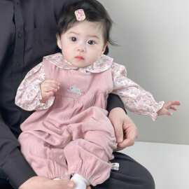 小娃娃领衬衫刺绣宝宝套装背带裤两件套春秋洋气月龄秋季婴儿衣服
