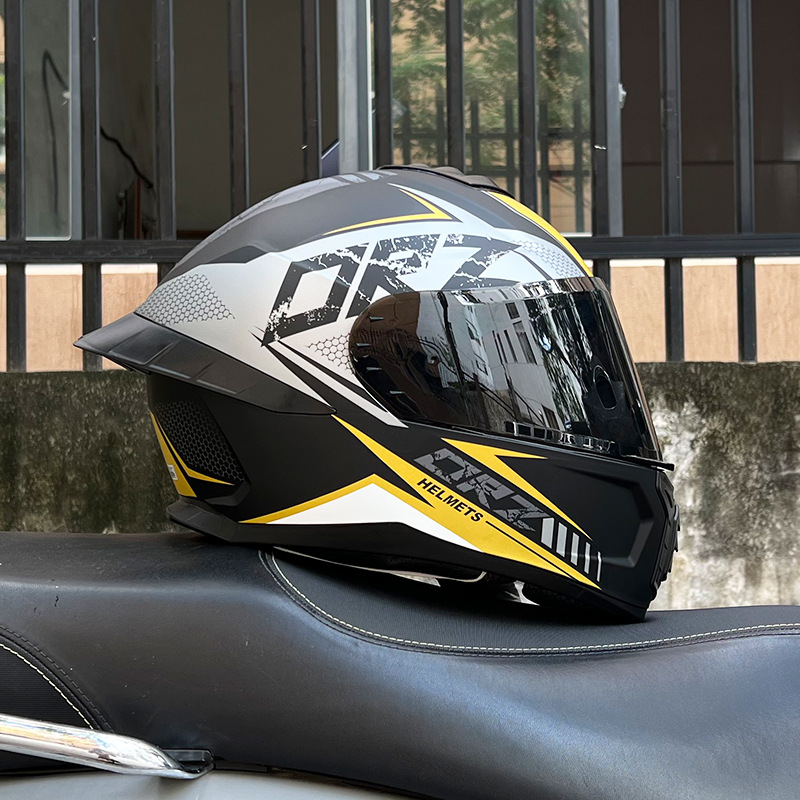 Casco de Motocicleta Certificado ORZ3c para Hombre y Mujer, Casco Integral de Doble Lente, Alerón Trasero Personalizado de Verano, Estilo Semi-Integral con Bluetooth