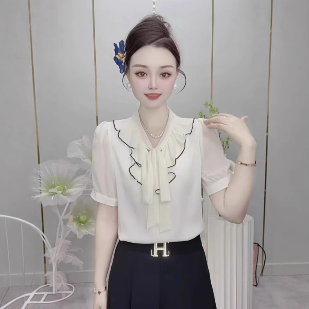 다재다능한 인터넷 연예인 쉬폰 여성상의 2025 여름 신작 패셔너블한 긴팔 셔츠로 배를 커버하는 중간소매 셔츠