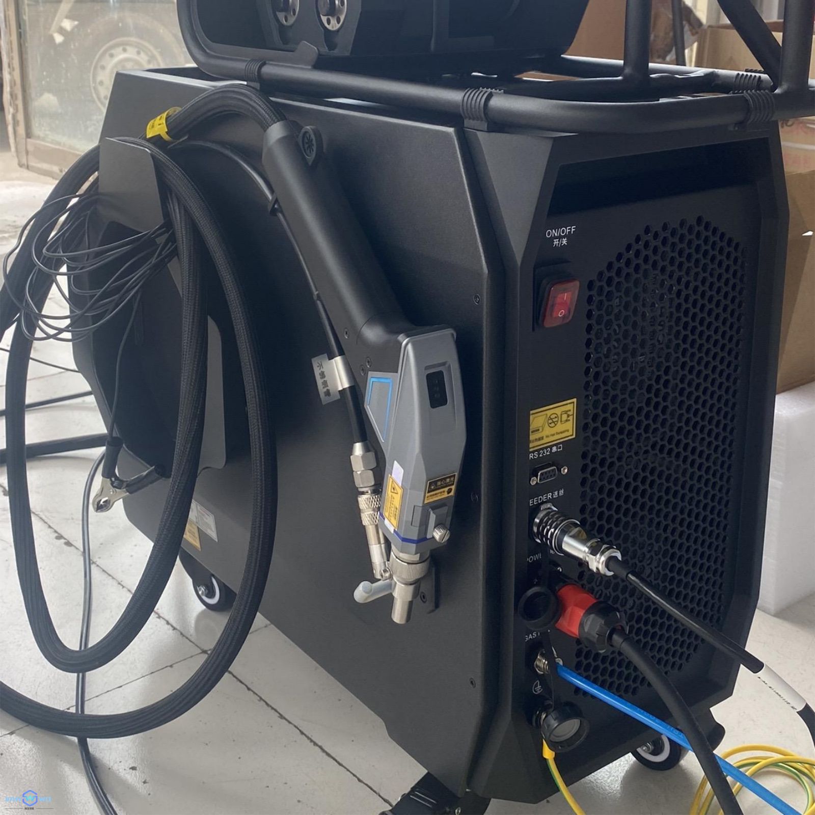 便携式激光焊机 不锈钢镀锌板铝板铜片专用精密焊机