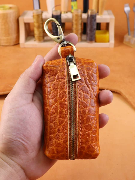 Retro first layer embossed bison cowhide key storage bag universal multifunctional large capacity leather car key bag