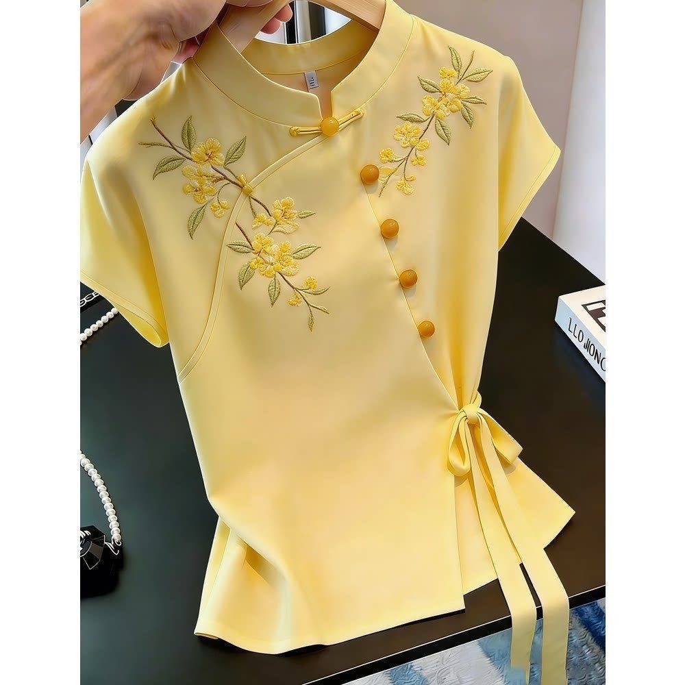 2026 Summer New Chinese Style Buttoned Pullover Short Sleeve Top for Women, Slim Fit Elegant Shirt, Fashionable and Luxurious