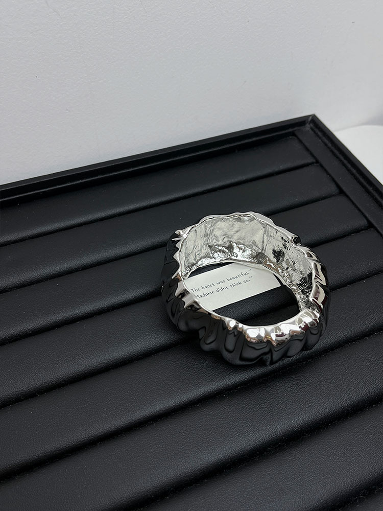 Unisex Gender Vintage Style Solid Color Alloy Plating Unisex Bangle