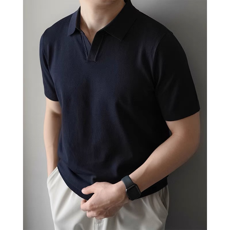 Temperamento de alta gama con solapa de punto polo camisa de manga corta hombre de verano delgada seda de hielo cuello en V hombro medio cintura