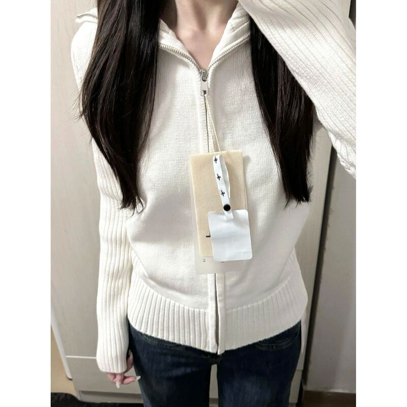 Korean Style Soft and Waxy White Lapel Zipper Cardigan Sweater for Women in Autumn and Winter Design Short Slim Jacket with Inner Top