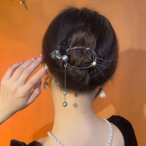 New fishtail twist hairpin hairpin on the back of the head high-end tassel headwear female grabber ancient style mother hairpin