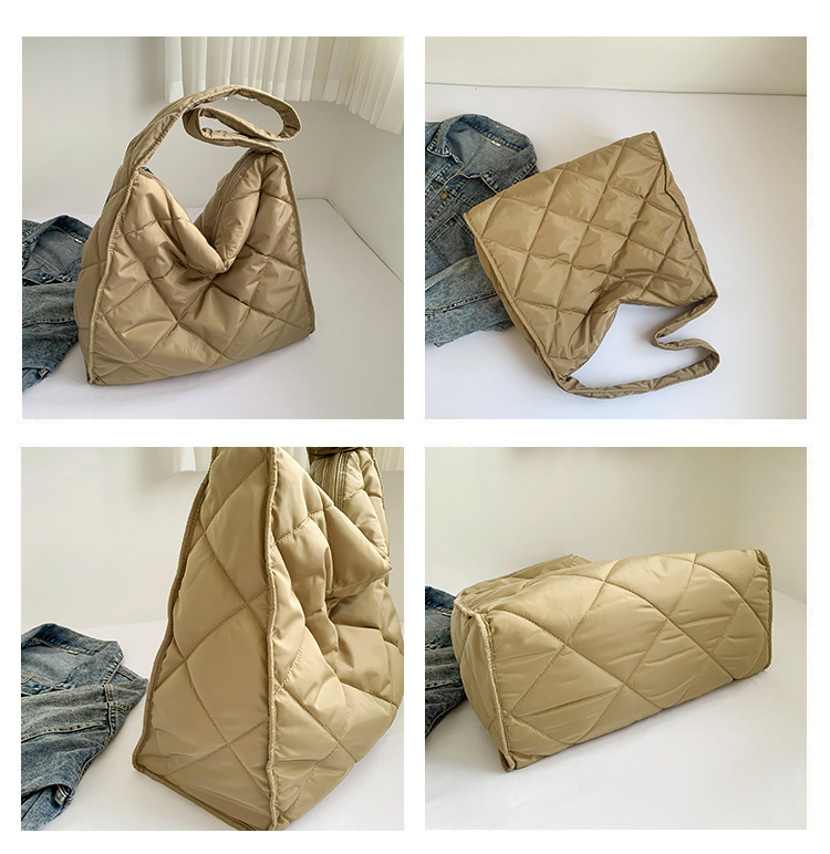 Women's Large Pu Leather Solid Color Lingge Streetwear Square Zipper Shoulder Bag display picture 3