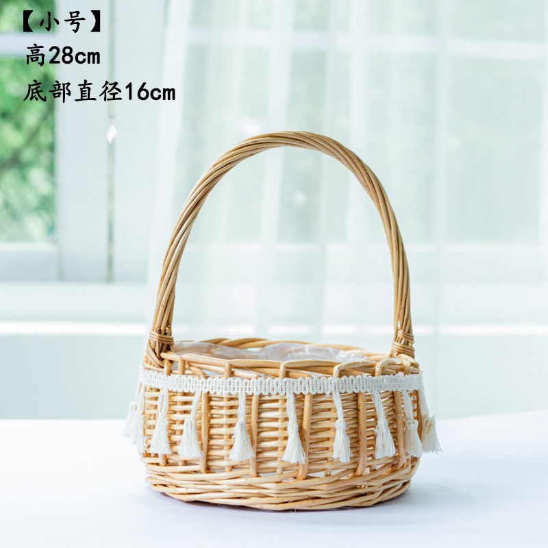 Cesta de flores con asa de encaje, cesta de bambú tejida para floristas, embalaje DIY, pequeña cesta de bambú para ramos y flores secas.