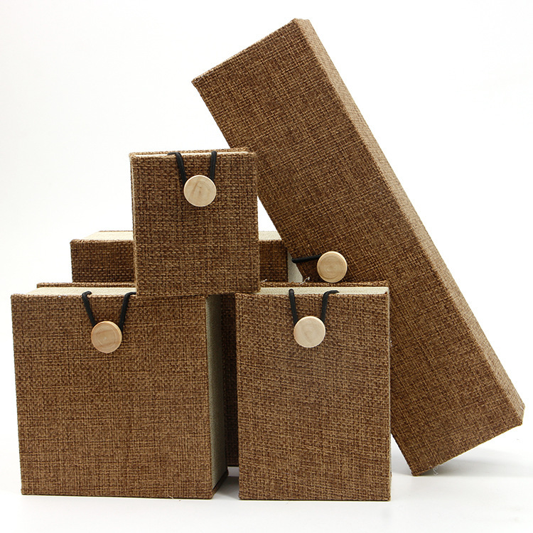 Caja de joyería de lino estilo nacional con hebilla de madera, caja de anillos vintage, caja de pulseras coleccionables, caja de embalaje para colgantes al por mayor. image 7