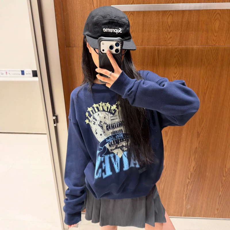 2026 Autumn/Winter new collection: Korean designer-style ra*ve retro heart-patterned round-neck loose-fit sweatshirt for men and women