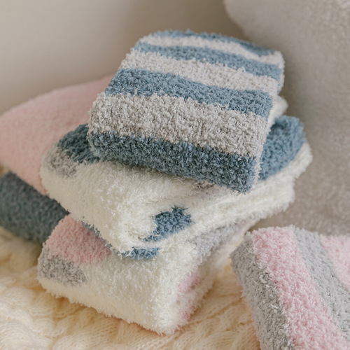Powder blue cat claw coral velvet socks autumn and winter thickened women's mid-calf socks warm sleep socks floor socks confinement socks