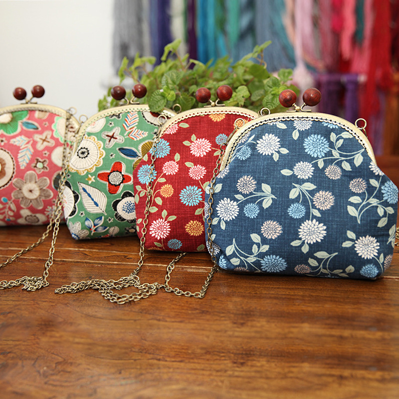 Nuevo estilo creativo hecho a mano diy billetera boca bolsa de oro bolsa de almacenamiento de material auto-bordado bolsa de patchwork bolsa de mensajero