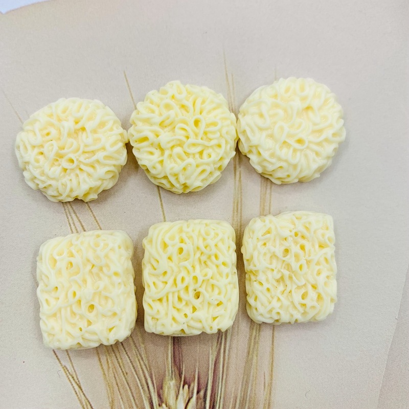 インスタントラーメンのシミュレーションでは、DIYクリームゴムの携帯ケースのままごと樹脂部品の食事卸売りをしています。|undefined