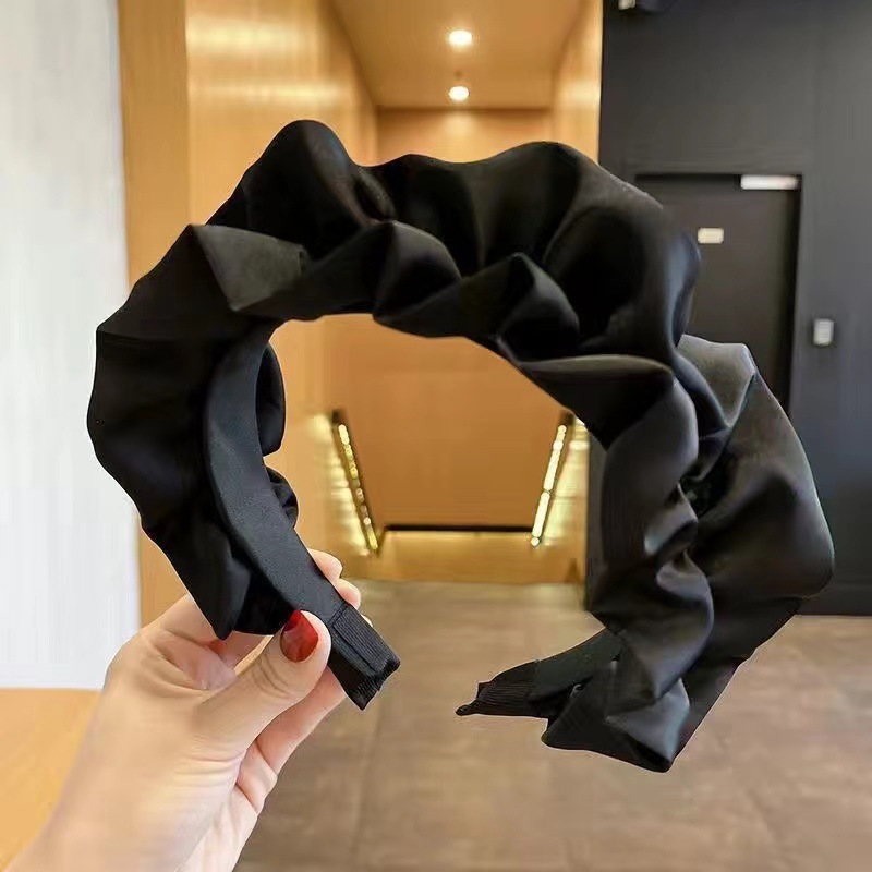 Accessoire crânien haut plissé simple et à la mode, sensation haut de gamme, avec bandeau pour cheveux rouge en filet qui accentue_voghion.com