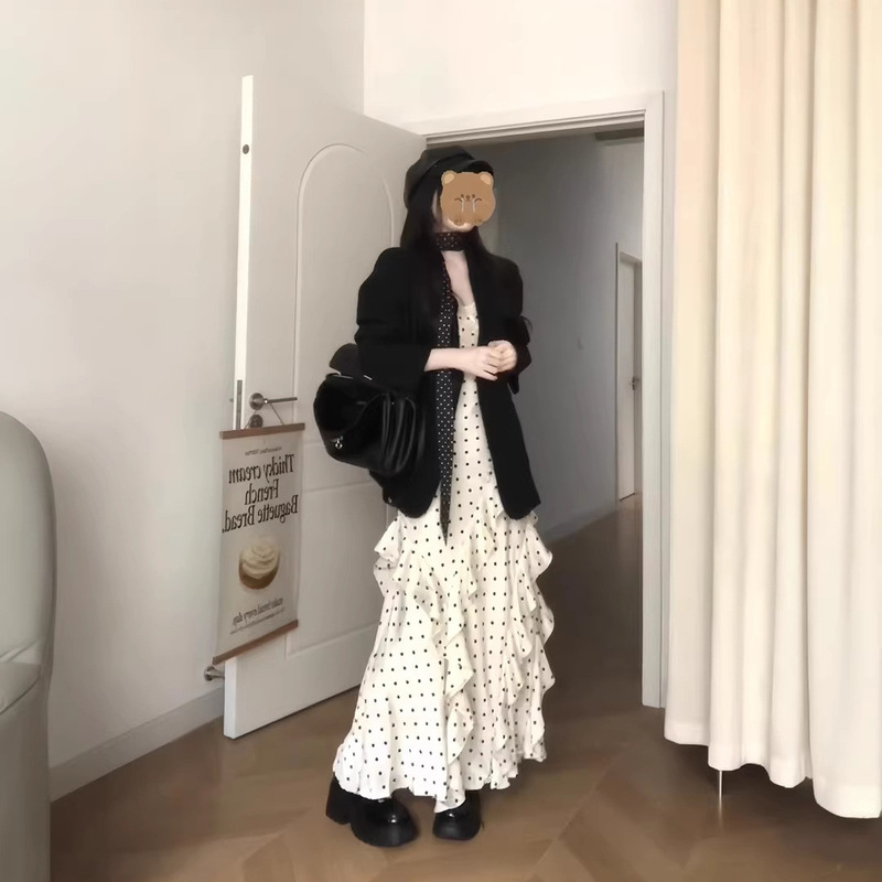 2026 Early Spring New Style Casual High-End Black Blazer Women's Polka Dot Ruffle Dress Two-Piece Set