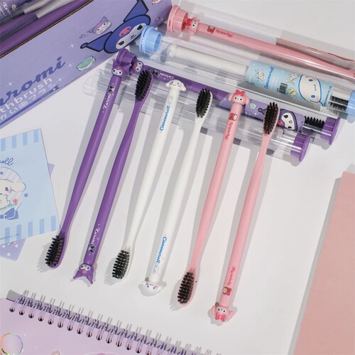 Doll head travel outfit Kurome small student and toddler toothbrush mouthwash dormitory bathroom portable brushing stick