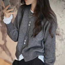 100纯羊毛针织开衫秋冬新款保暖女士圆领经典纯色单排扣短款外套