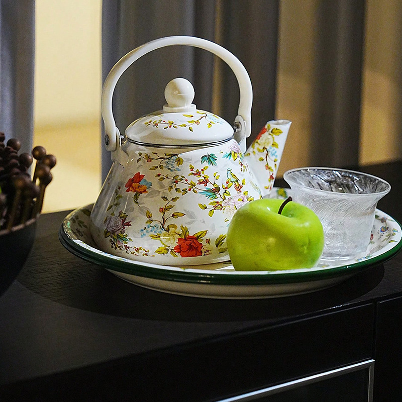 Low-Cost Sale of 1.3-1.5L Teapots with Plastic and Wooden Handles, Cross-Border Export of Ethnic-Style Small-Capacity Coffee Pots