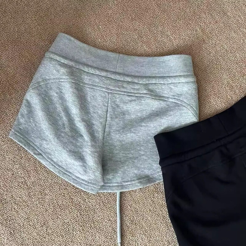 Casual American-Style Spicy Girl Sports Shorts for Women, 2026 Summer New Slim-Fit, Hip-Hugging, Slimming Mid-Waist Hot Pants Casual American-Style Spicy Girl Sports Shorts for Women, 2026 Summer New Slim-Fit, Hip-Hugging, Slimming Mid-Waist Hot Pants