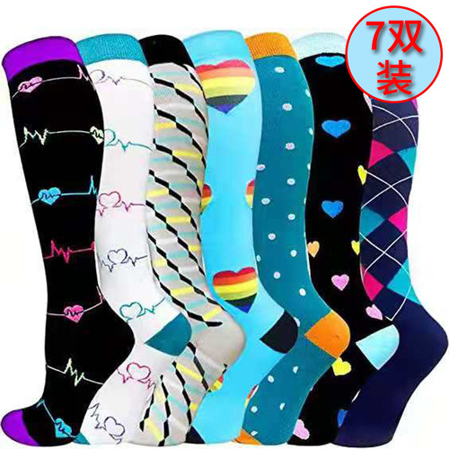 Sports compression socks, multiple styles of 7 pairs of compression socks, manufacturer wholesale compression socks for men and women