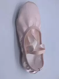 舞蹈鞋;跑步鞋;鞋辅件