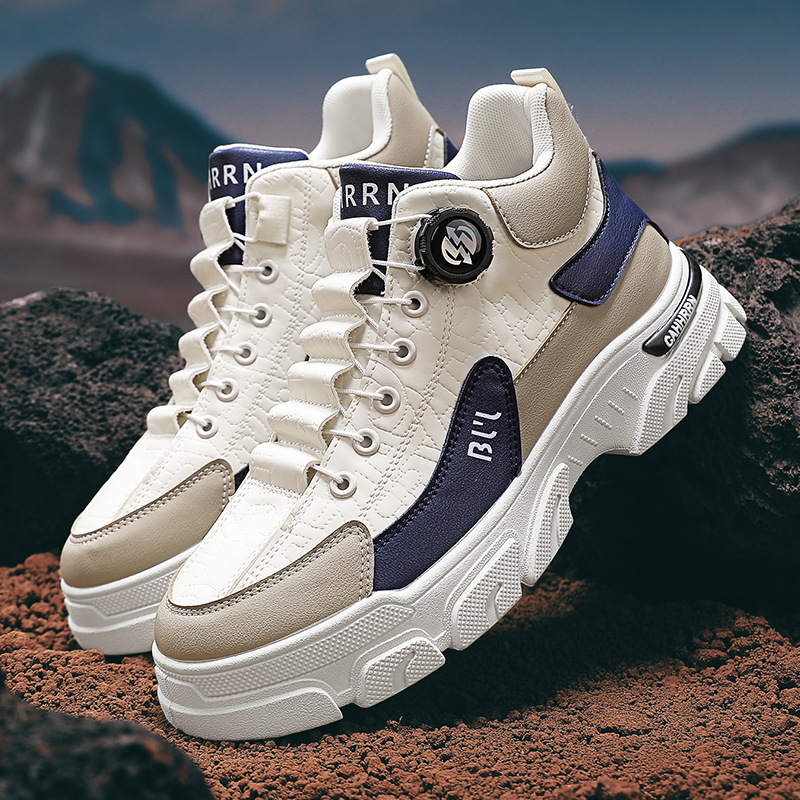 Botones rotativos de estilo retro de cuero de empalme sin correa botas Martin de otoño al aire libre a prueba de viento botas de hombre