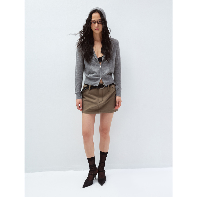 【识时黑标】New Product Skin-Friendly Fine Wool Slim-Fit Zip-Up Cardigan Long-Sleeve Hooded Knitwear for Women V60102