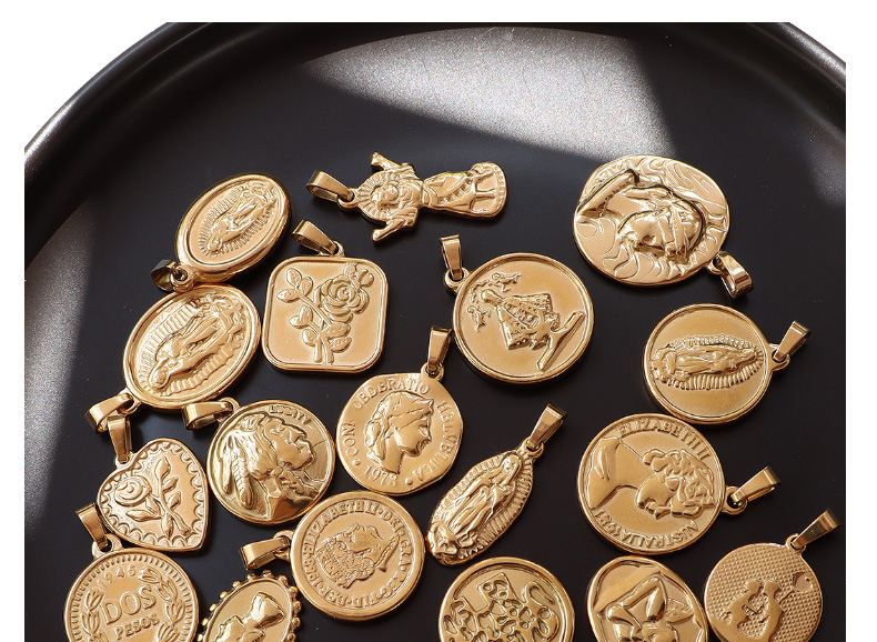 Queen Portrait Peach Heart Jesus Titanium Steel Plated 18K Gold Accessories Retro Jewelrypicture1