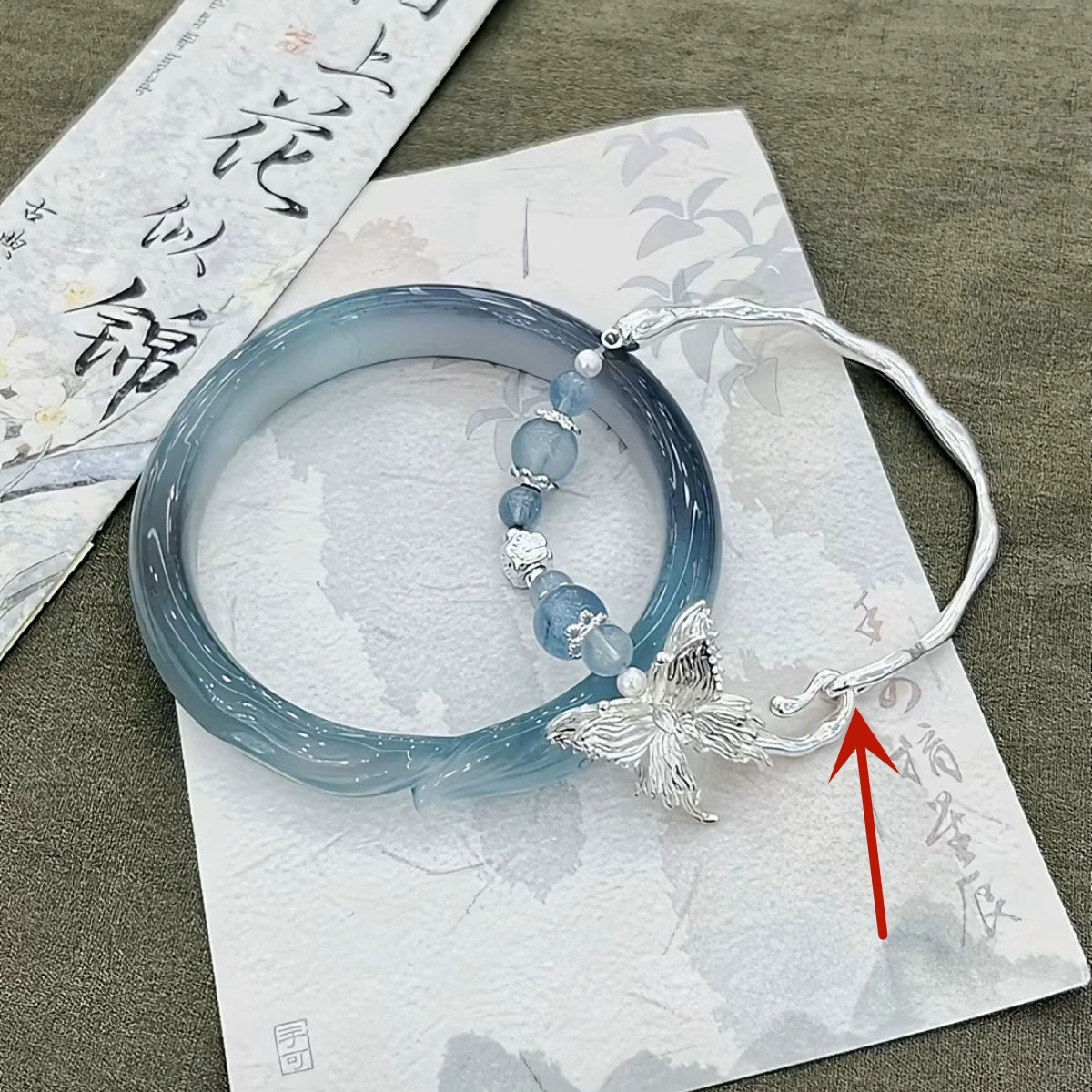 Green Bracelet, Chinese Style Gradient Design, Simple Elegant Bangle