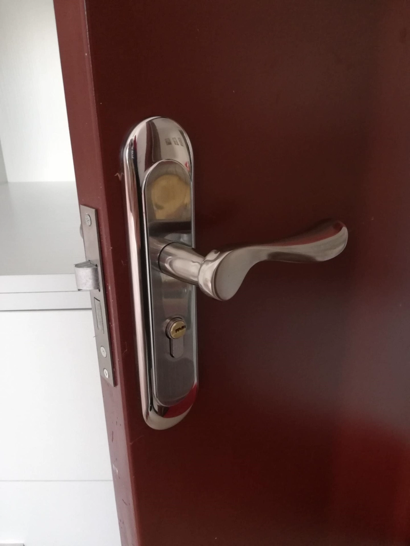 Регулируемый бесшумный дверной замок из нержавеющей стали для спальни, без сверления, универсальный для старых деревянных помещений.