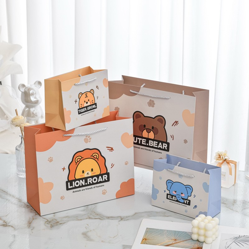 创意卡通可爱礼品包装清新可爱小动物礼物袋六一儿童节伴手礼包装