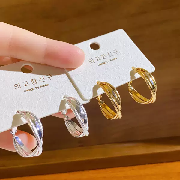 Copper Gold-Plated Hong Kong Style Fashion Cross Metal Hoop Earrings for Women, New High-End Versatile Earrings