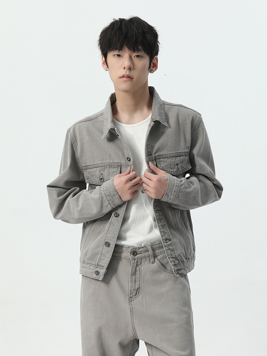 MTLCLOTHES Hombres| 2024 primavera nuevos productos Meichao moda artesanía básica gris claro conjunto de vaqueros