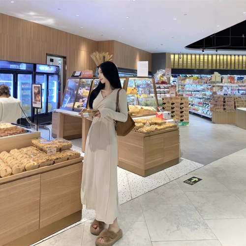 French-style gentle V-neck knit dress for women, autumn high-end, for plus-size women with a slimming waist, elegant long dress