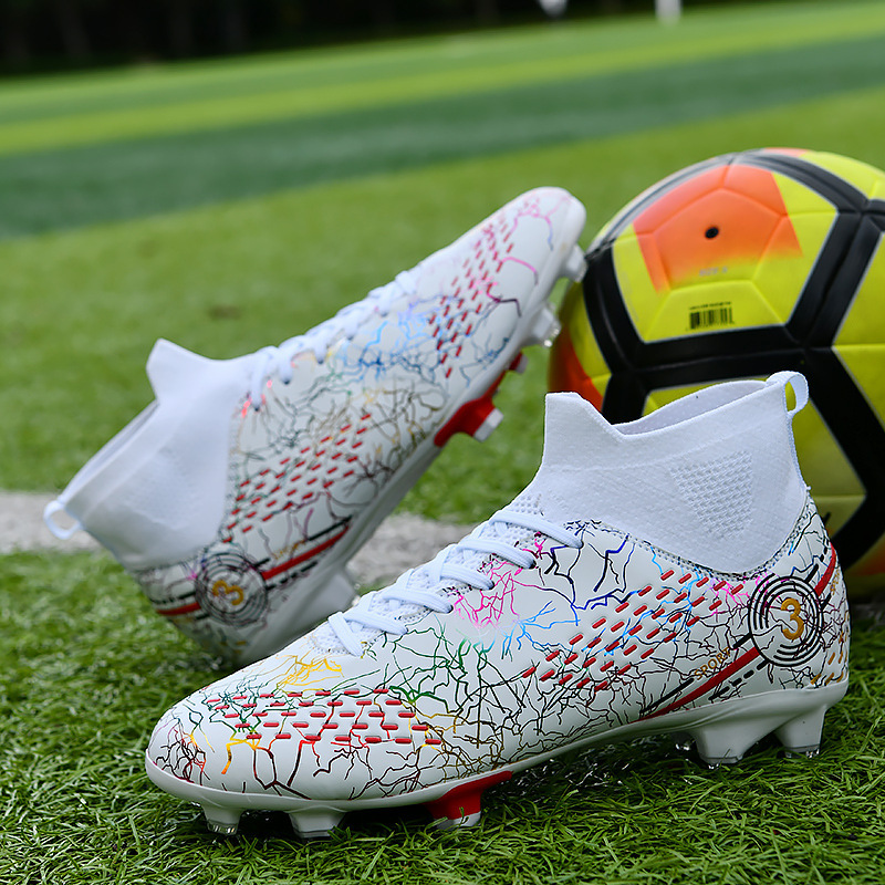 Professionele voetbalschoenen voor heren en jeugd met noppen_voghion.com