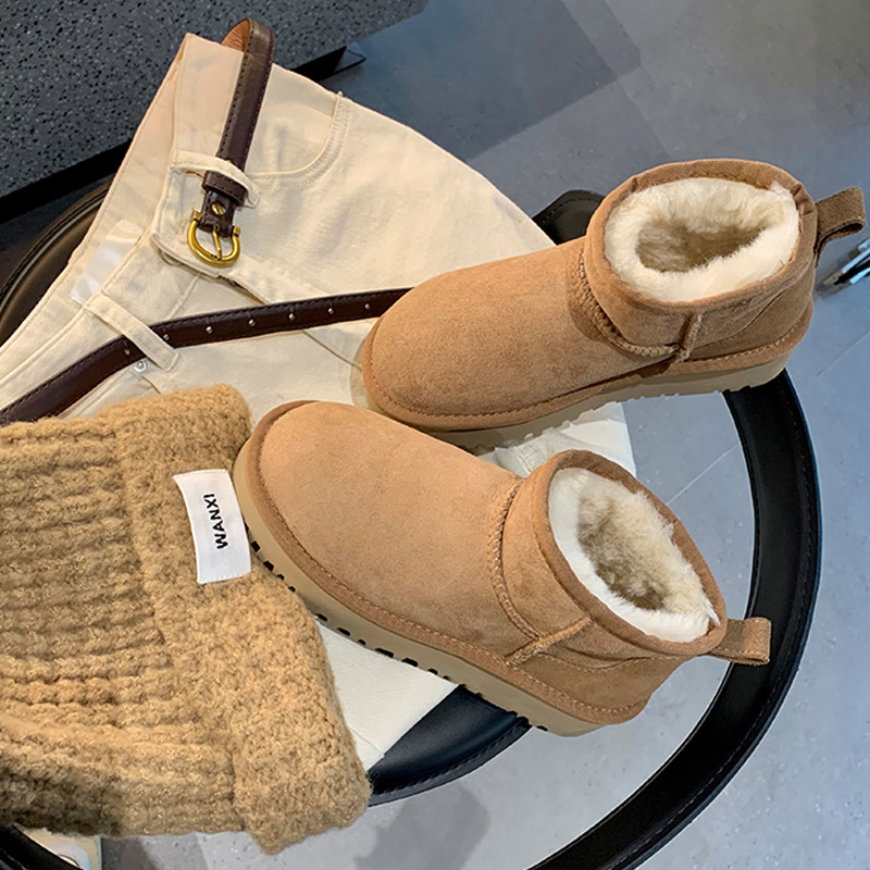 Grava Madre 2024 otoño y invierno nuevo estilo coreano de vello y piel gruesa una cabeza redonda con una base gruesa botas de nieve zapatos de algodón para mujeres