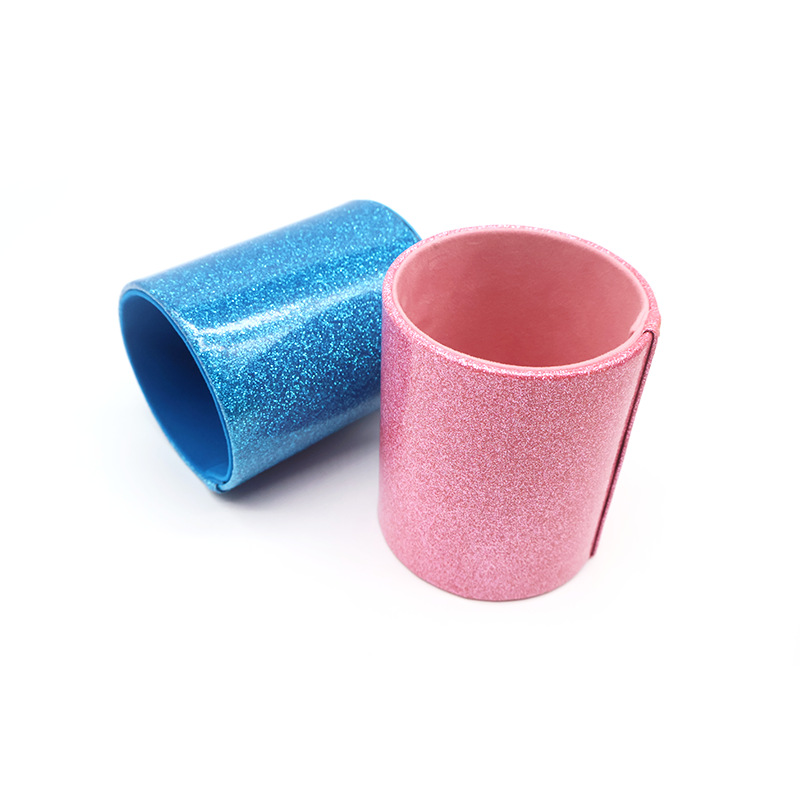 Fuente de la fábrica en stock creativo redondo pu titular de la pluma engrosada cuero redondo escritorio pluma titular maquillaje cepillo contenedor de almacenamiento