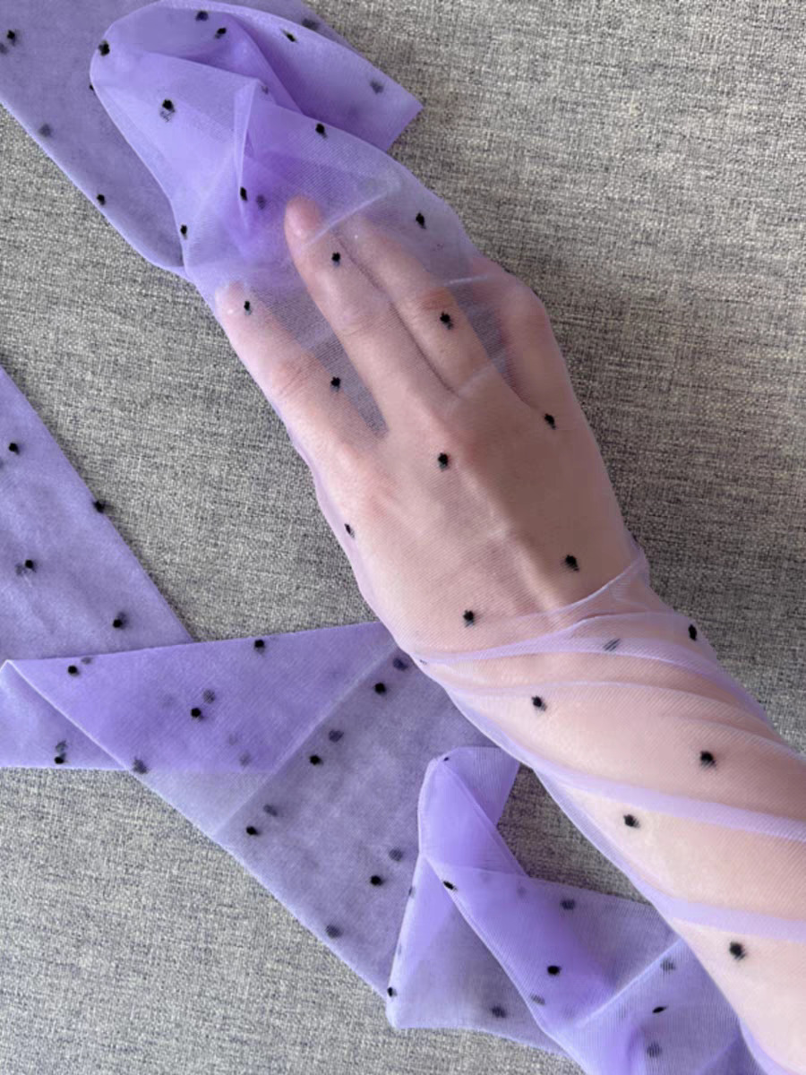 보라색 [검은 점]