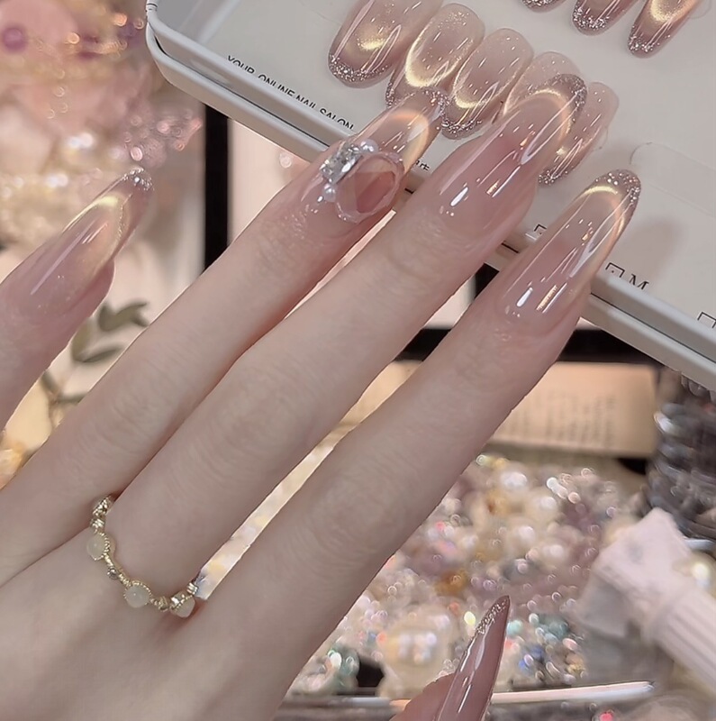 [Pink Memories] Purely Handmade Wearable Nails in Nude Pink, High-End, Skin-Brightening Cat-Eye Effect, Pure Handmade Wearable Nail Pieces