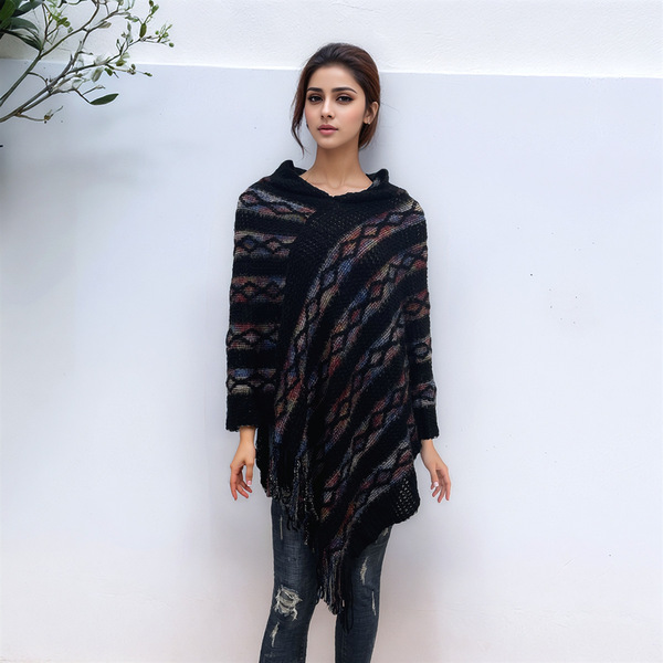 新款连帽提花流苏斗篷披肩女秋冬保暖外套彩色条纹宽松套头无袖衫