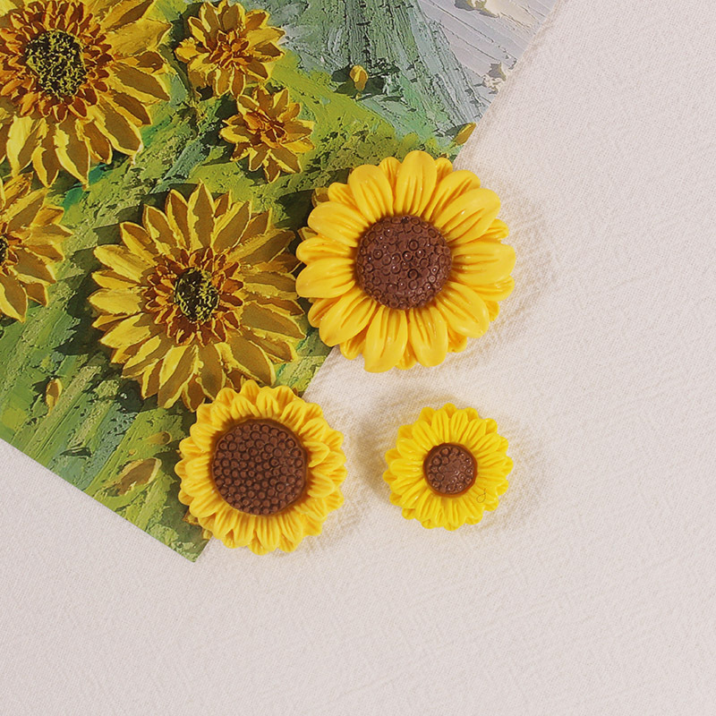 Sunflower resin accessories sunflower cute brooch hair accessories water cup stickers hole shoes accessories DIY accessories wholesale