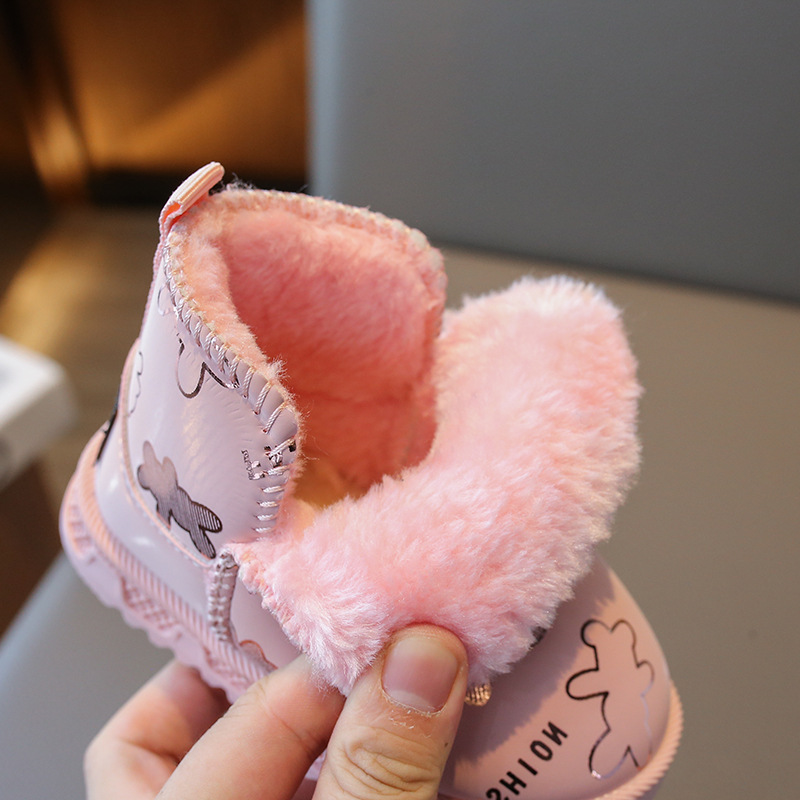 Botas de nieve para niños zapatos de algodón cálido para niñas invierno Nueva caricatura linda con forro polar botas cortas para niños pequeños y medianos