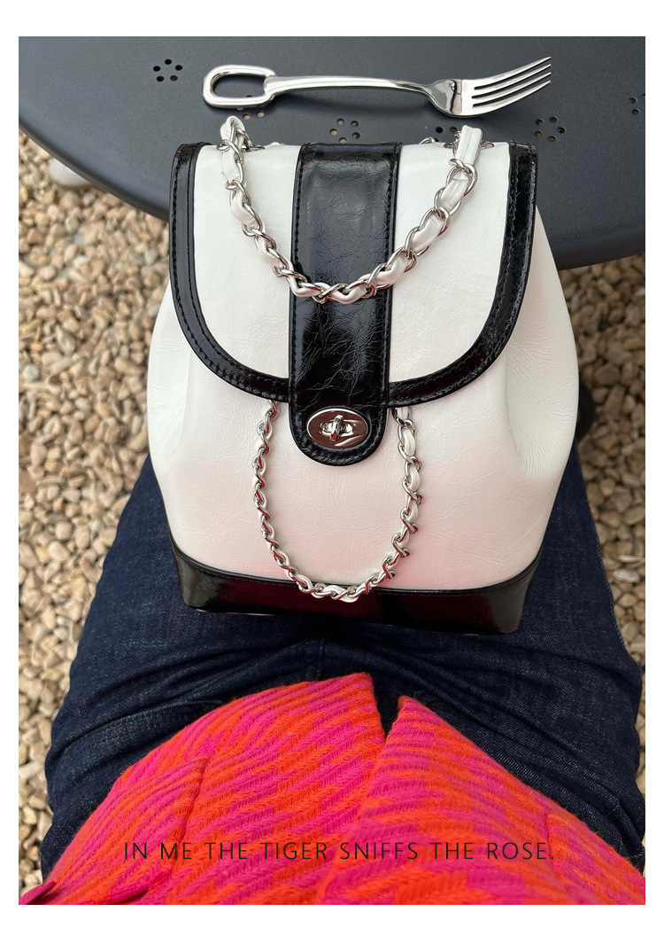 Neue Xiaoxiangfeng Rucksack Damen Koreanische Ausgabe Instagram Öl Wachs Leder Kleine Tasche Einzelne Schulter Damen Tasche Lingge Kette Zurück Tasche_voghion.com