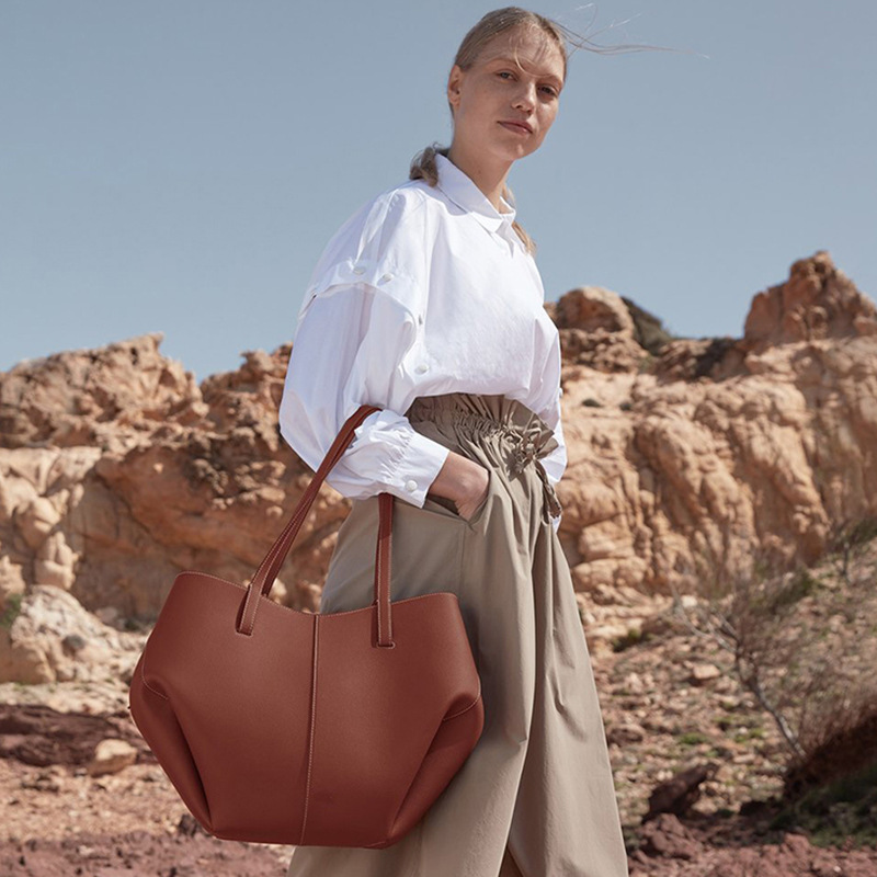 クロスボーダー高バージョン本革POEIVE大容量ショッピングバッグ片肩手提げトート翼女性カバンシワバッグ