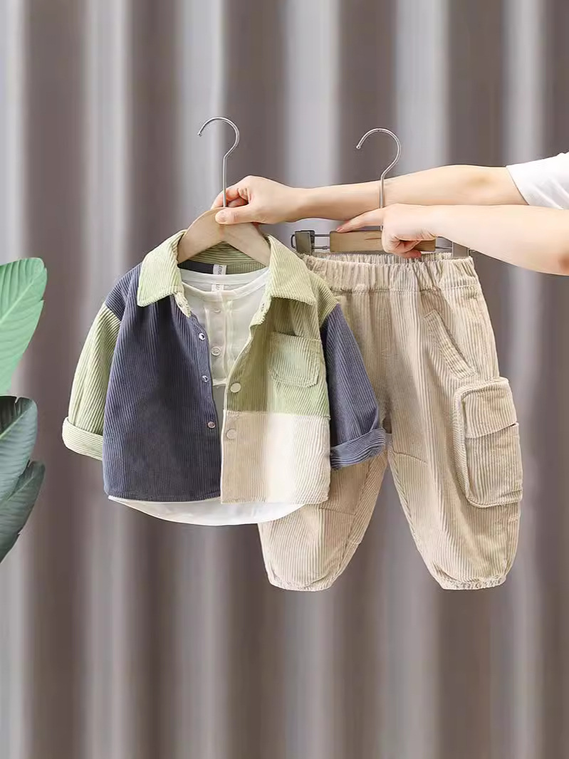 6161 traje de otoño para niños 2025 nuevo estilo fresco y guapo camisa coreana para niños chaqueta traje de primavera y otoño para bebés de tres piezas